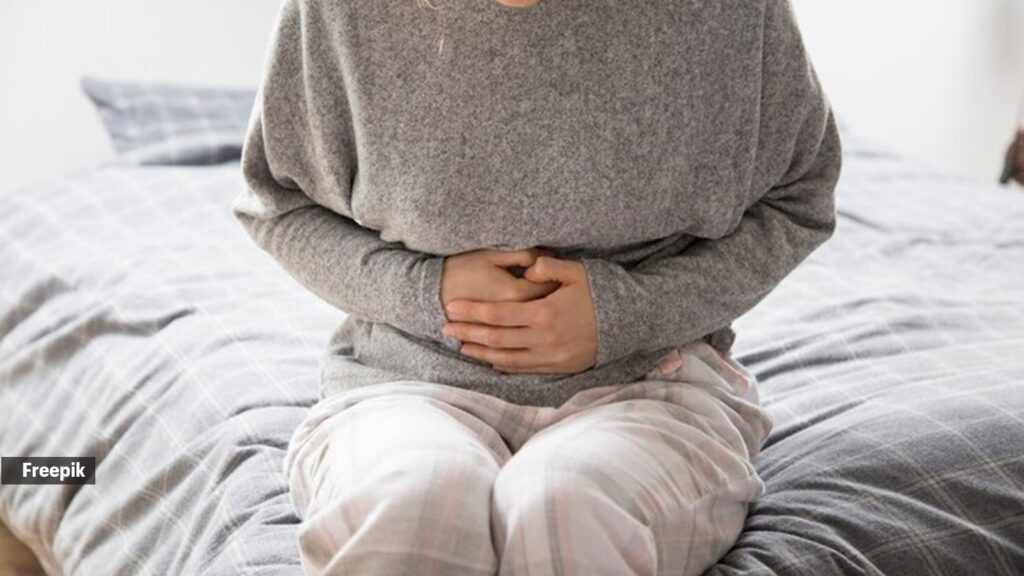 There are several factors that could contribute to acidity and headaches during fasting.