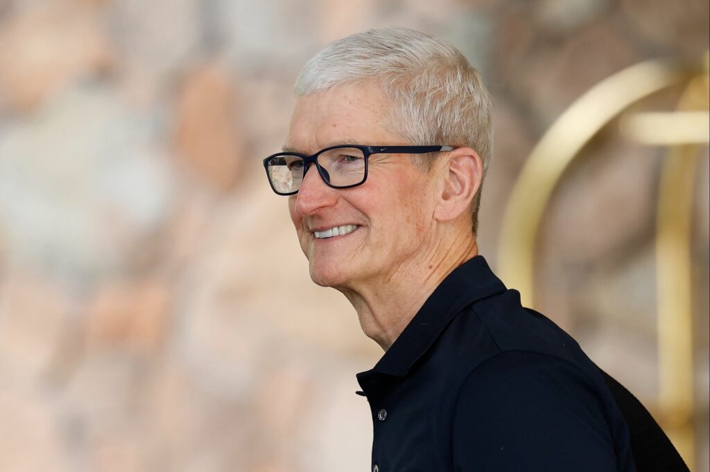 Apple Salaries: Filings Reveal Tech Talent, AI, Engineer Pay