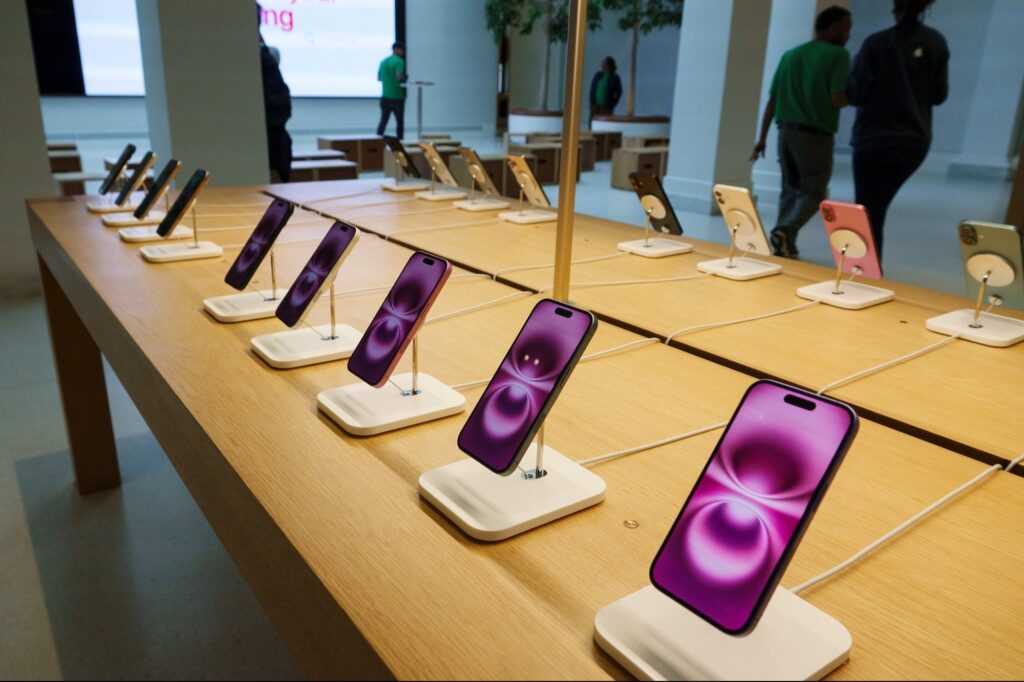 Thin iPhone 17, Apple Smart Home Device Expected in Spring