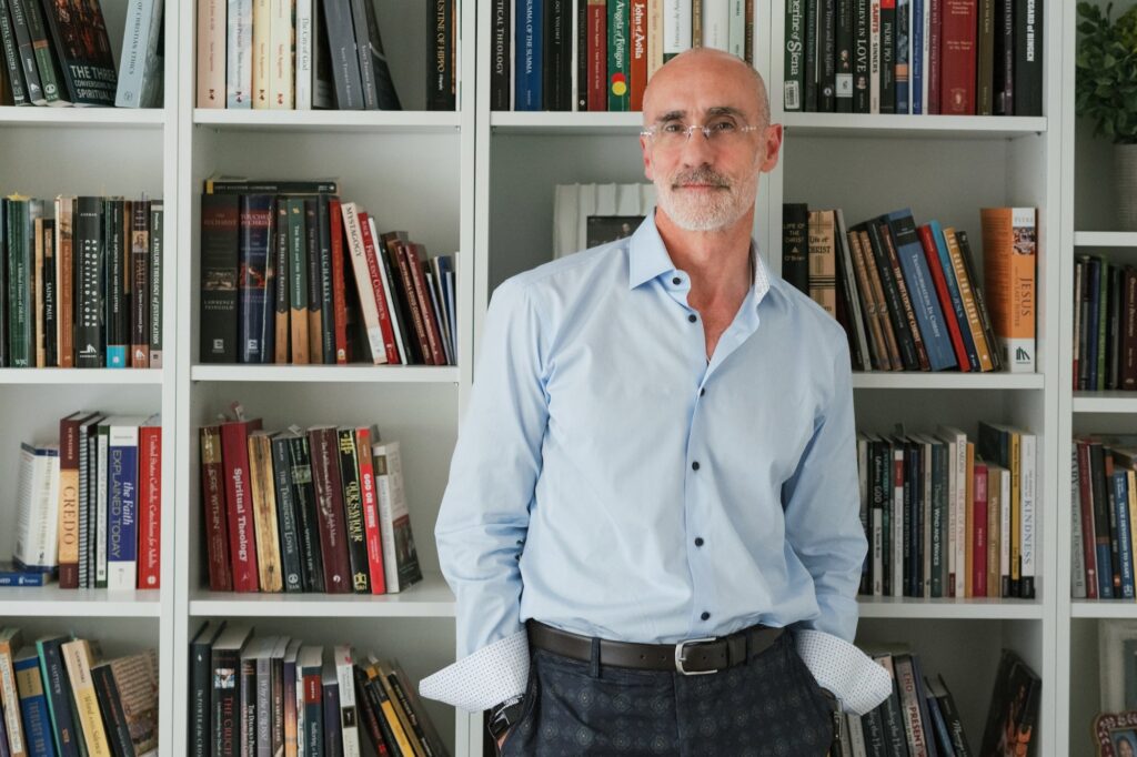 Harvard Business Happiness Expert Shares Money, Career Tips