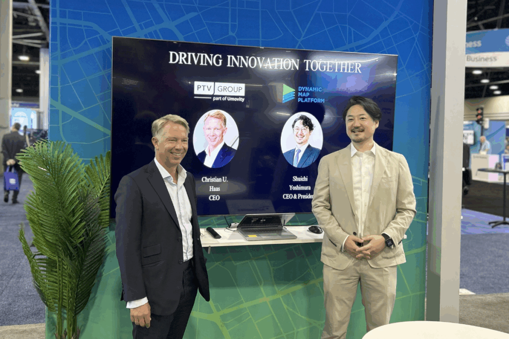 Christian U. Haas, Umovity CEO (left) and Shuichi Yoshimura, CEO & president of DMP (right)