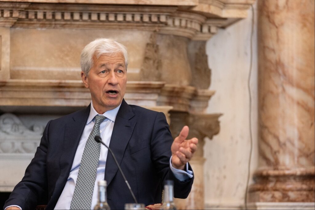 JPMorgan Connects Wealthy Clients With Private Jets, Butlers